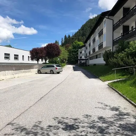 Mit Hallenbad Und Sauna In Seefeld アパート *