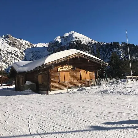 アパート Mit Hallenbad Und Sauna In Seefeld *