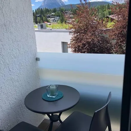 Mit Hallenbad Und Sauna In Seefeld Зеефельд в Тироле