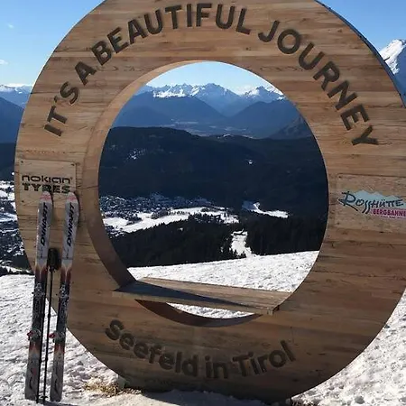 Mit Hallenbad Und Sauna In Seefeld アパート *