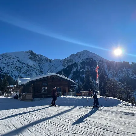 Mit Hallenbad Und Sauna In Seefeld *