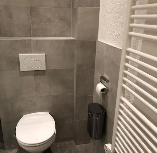 Mit Hallenbad Und Sauna In Seefeld 蒂罗尔-泽费尔德