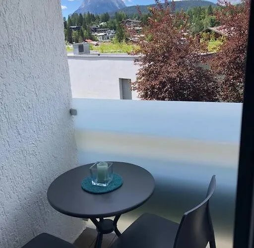 Mit Hallenbad Und Sauna In Seefeld Зеефельд в Тироле