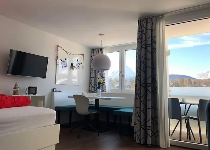 Mit Hallenbad Und Sauna In Seefeld *